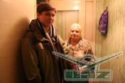 Заводские волонтеры помогают словом и делом