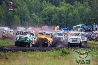 Подведены итоги середины чемпионата по автокроссу